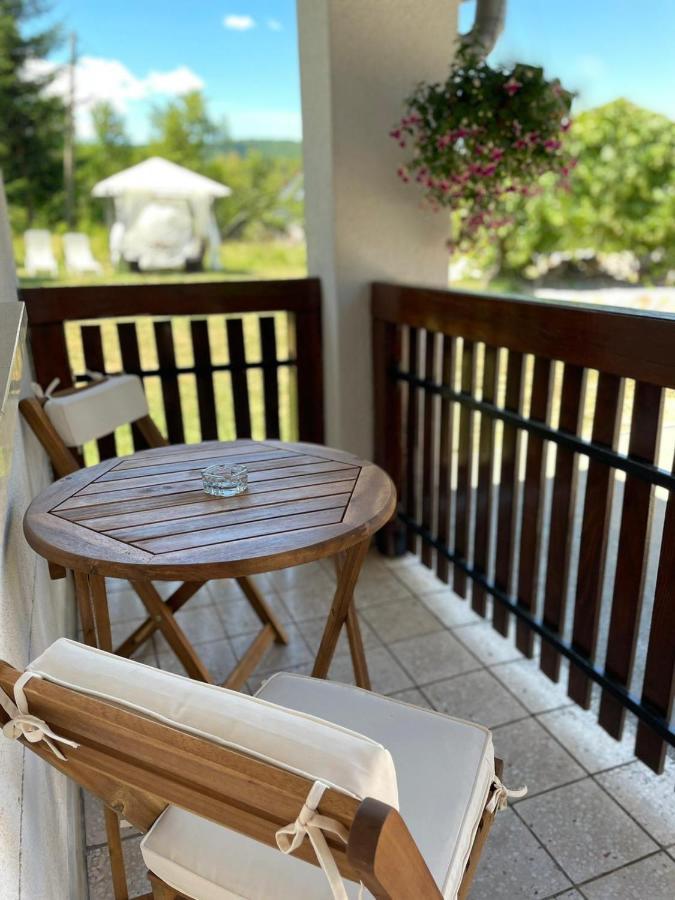 Guest House Family Dukic Раковица Екстер'єр фото