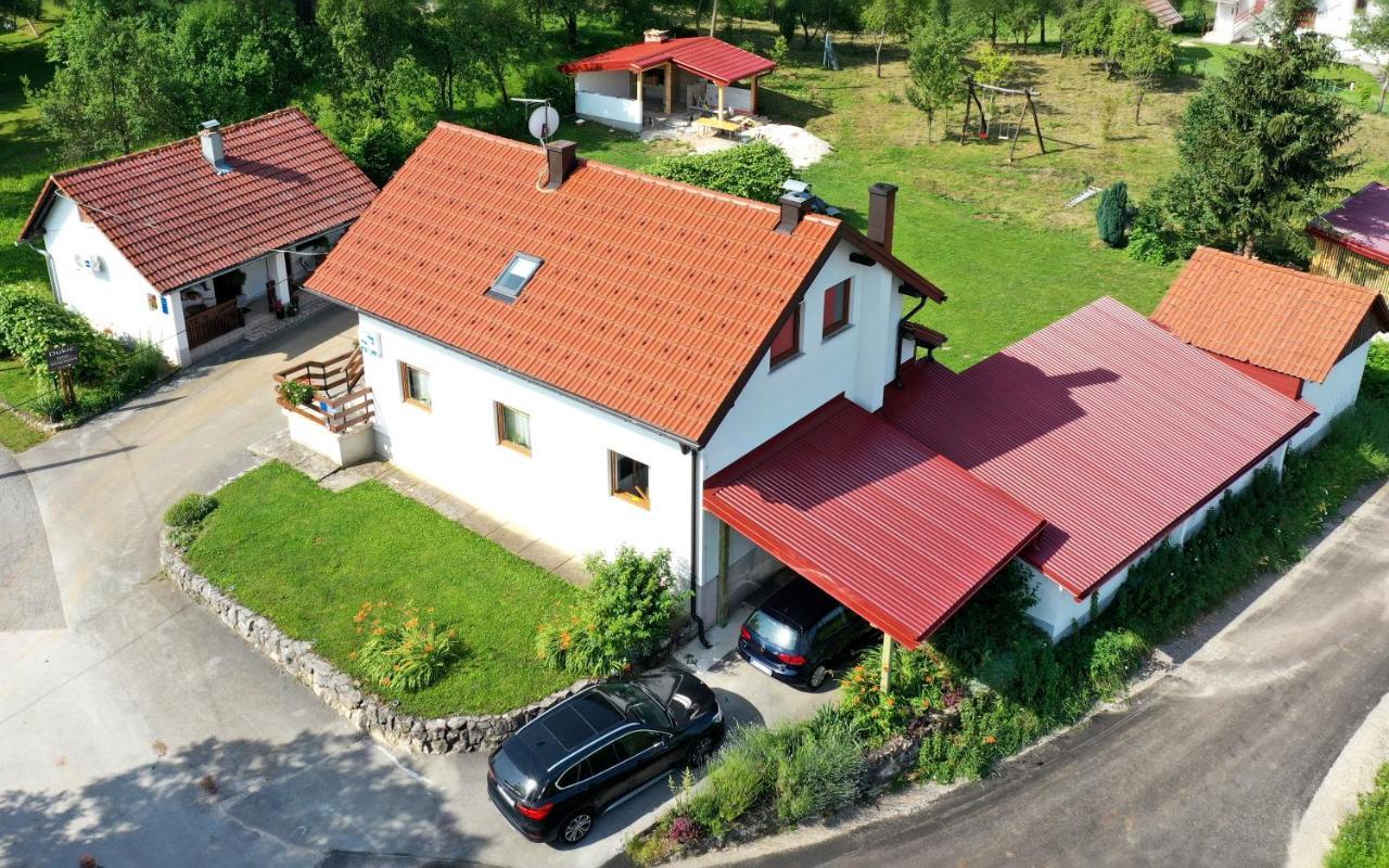 Guest House Family Dukic Раковица Екстер'єр фото
