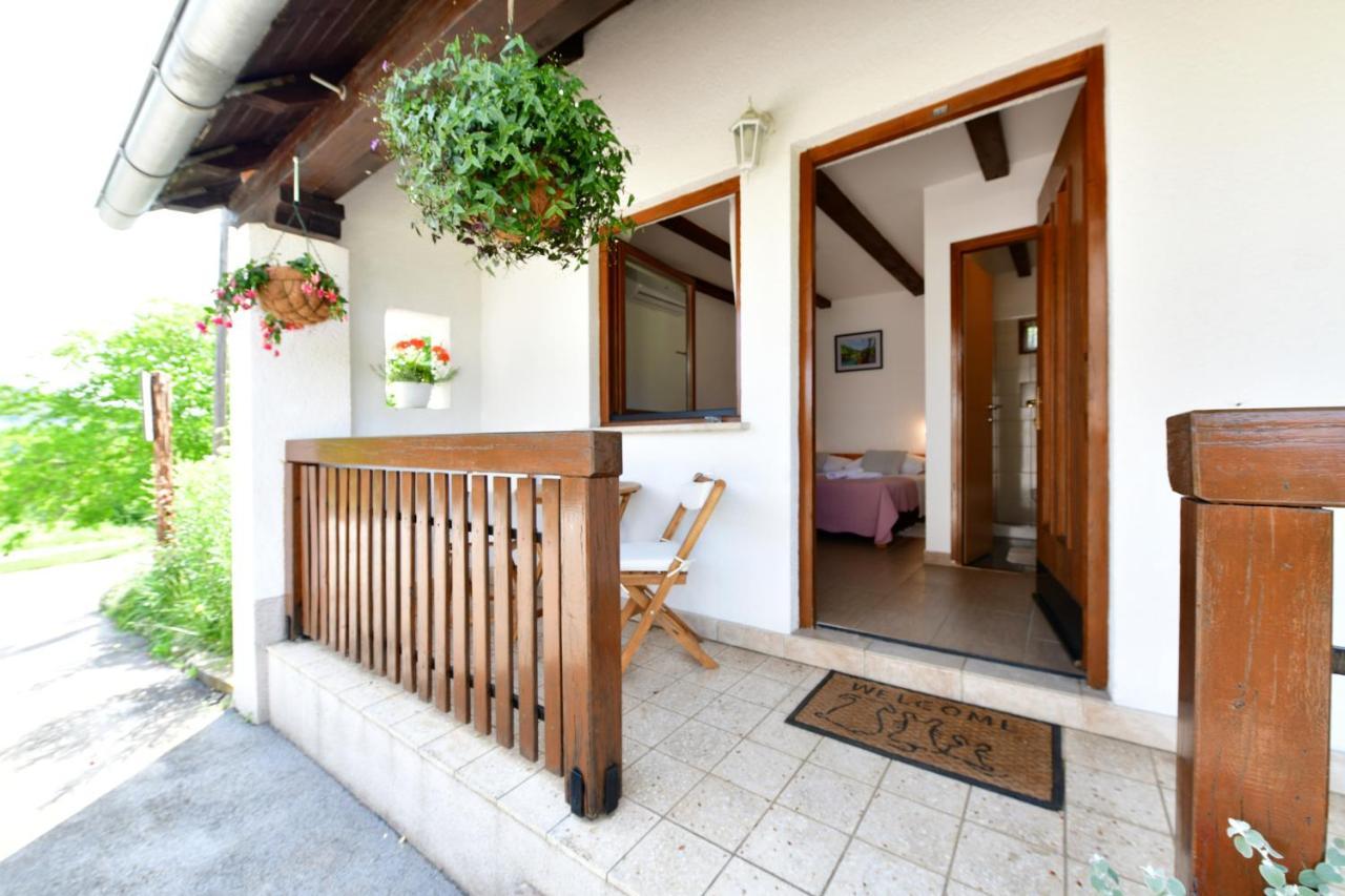 Guest House Family Dukic Раковица Екстер'єр фото